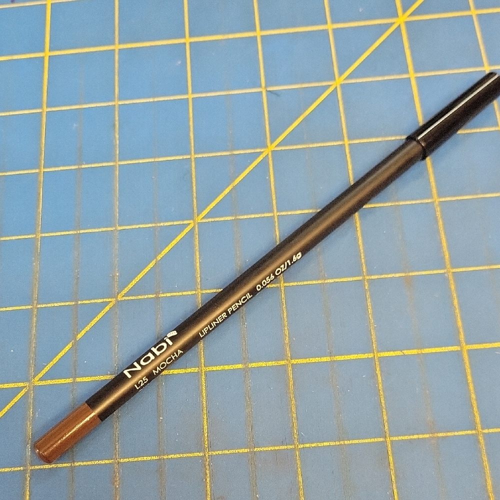 Nabi Lip Liner Pencil in L25 Mocha 1.6g New
